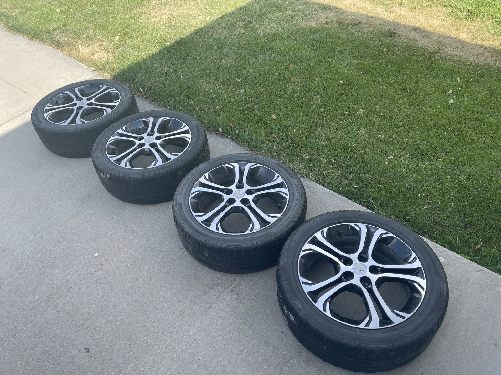 Set of 4 OEM Chevrolet Bolt 17" Wheels - 5x105 bolt pattern