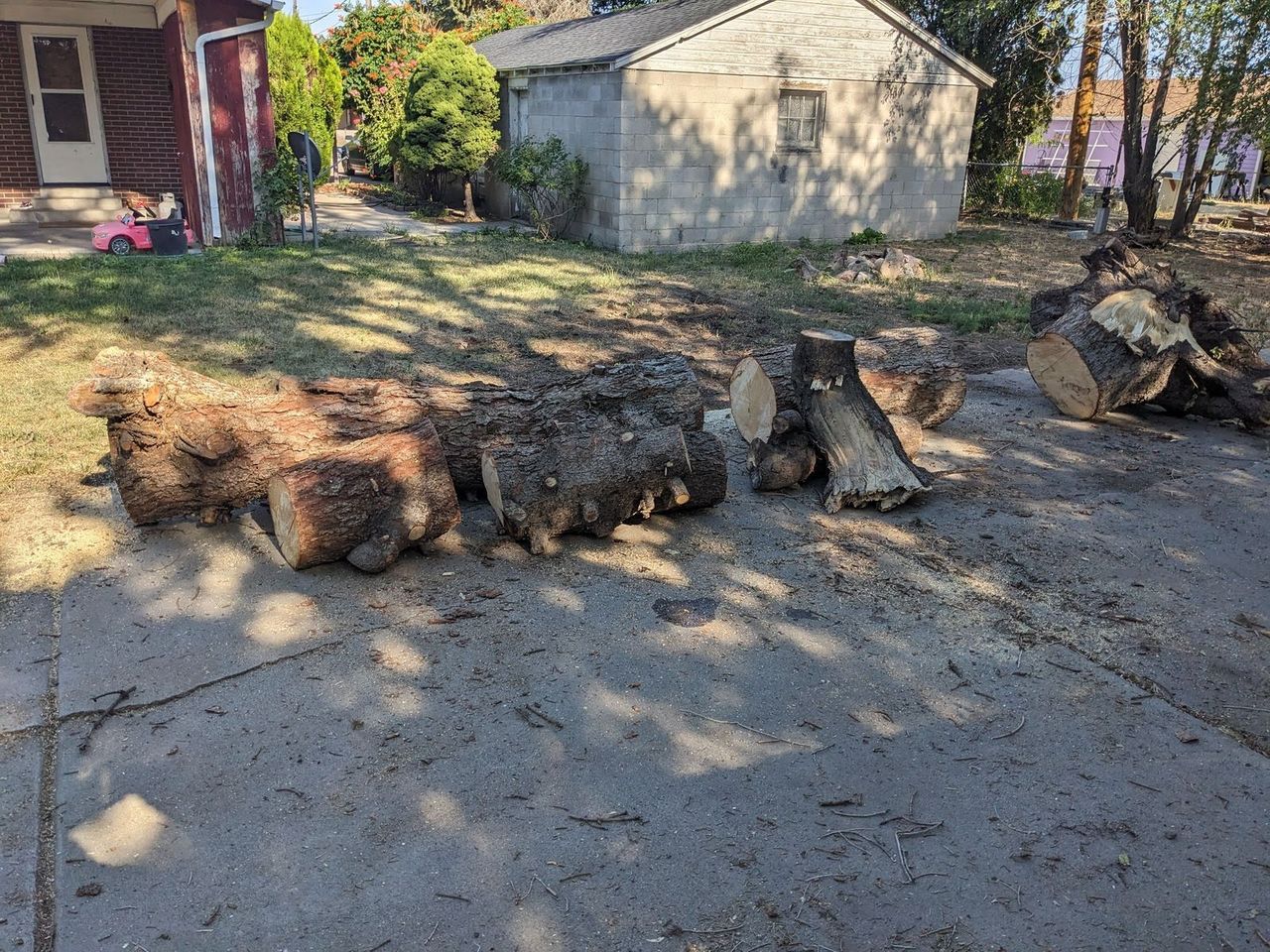 Main image 3