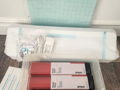 NEW (Open Box) Silhouette Cameo 4 Plus 15" Machine + Cricut Smart Vinyl Bundle