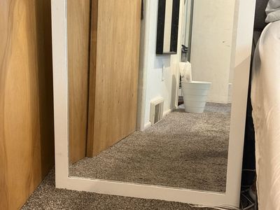 Mirror white