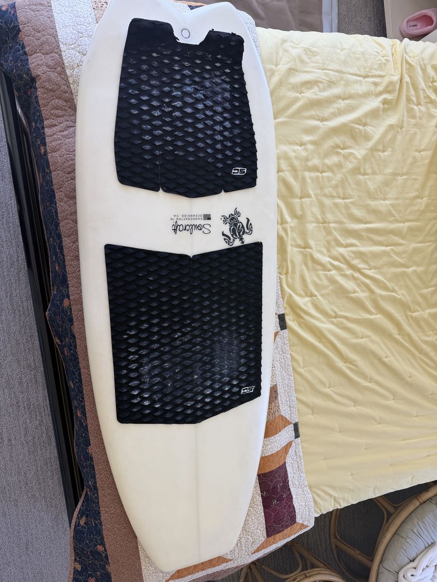 Main image 4