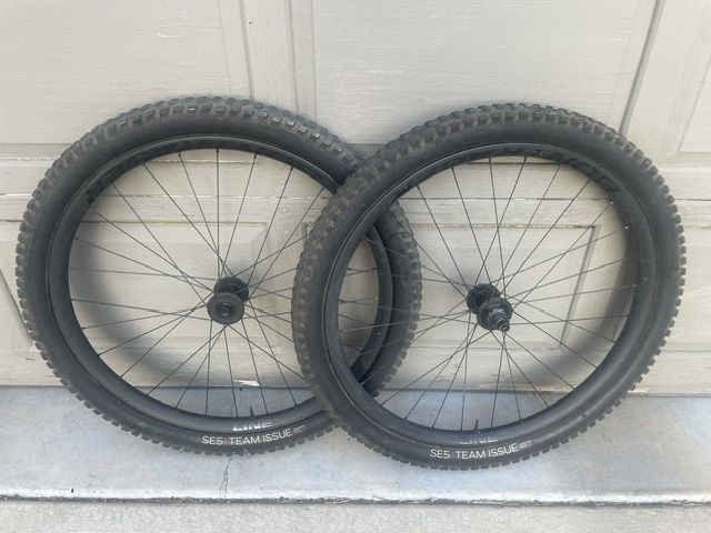 Bontrager Line Elite carbon boost wheelset