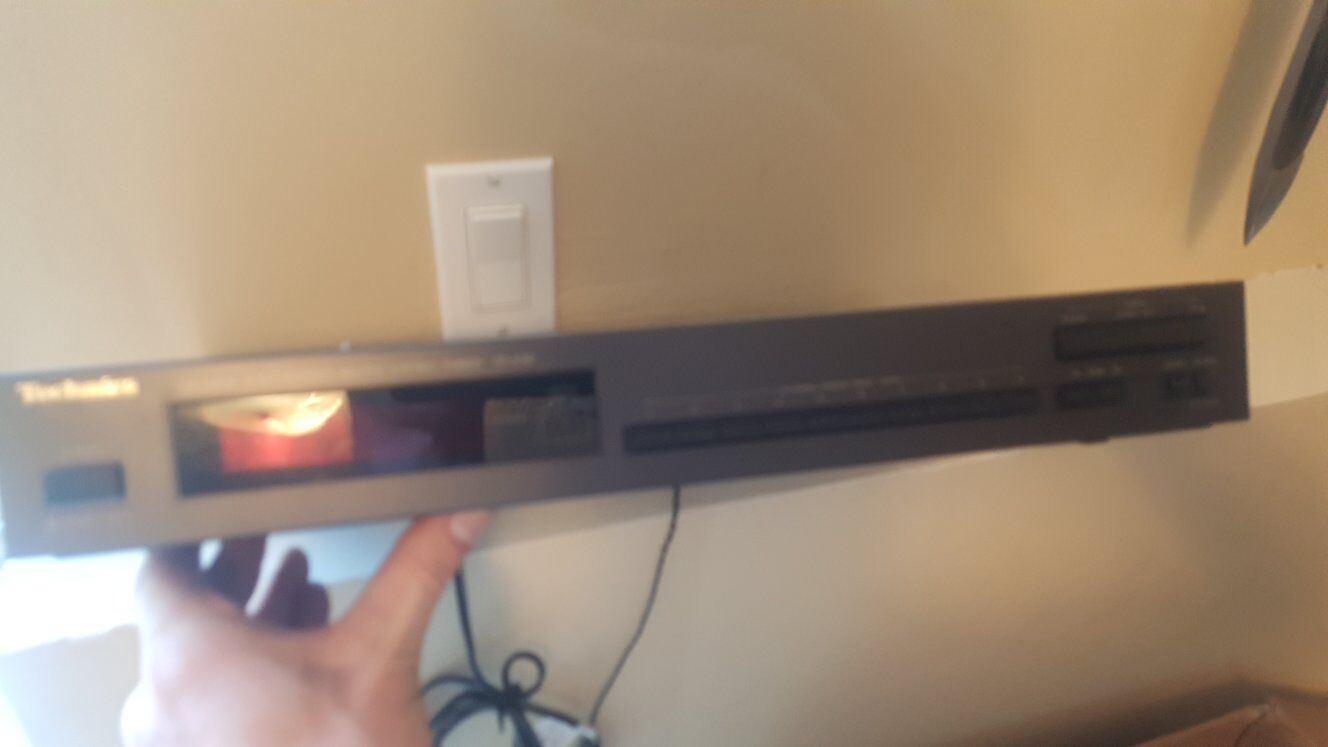 Technics Model ST-K50 AM/FM Stereo Tuner