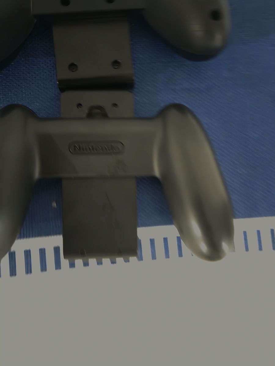 (1) Official Nintendo SwitchJoyConControllerComfort Grip JoyCon1Power A Controller UsedGreat Condition.