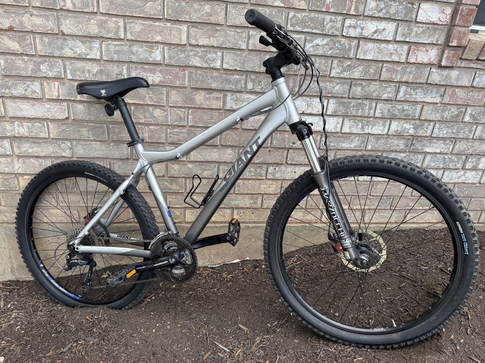Giant Rainier Mountain Bike