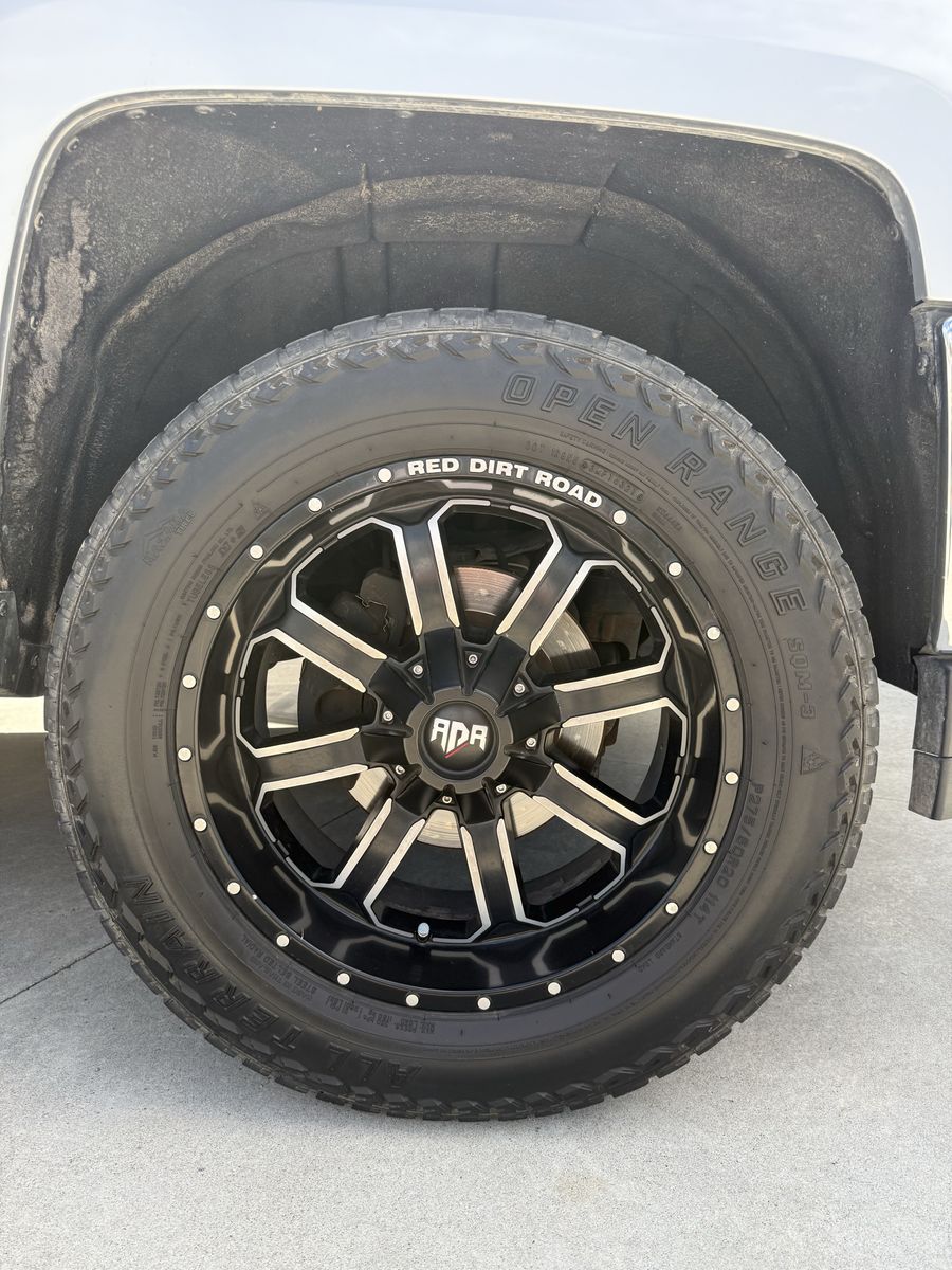 20x10 RDR wheels in both 6×135mm and 6x139.7mm lug pattern with 275/60r20 Open Range A/T tires