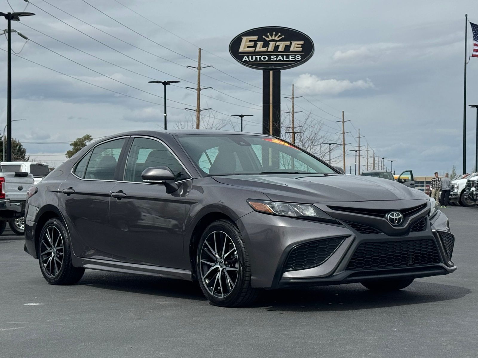 2024 Toyota Camry SE