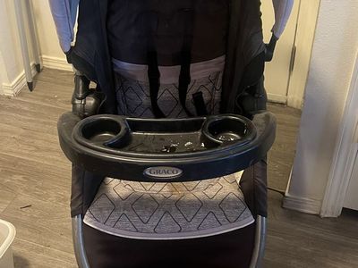 Graco Stroller with Canopy and Child Tray - Black and Grey