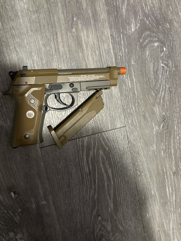 AirSoft Gun