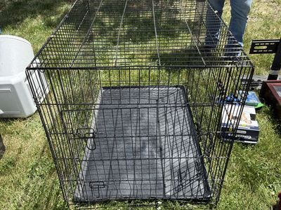 Folding Black Wire Dog Crate with Removable Tray & Pet Food Storage Container