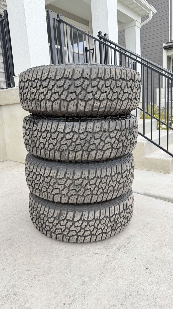 265/75R16 Falken Wildpeak AT3w almost new