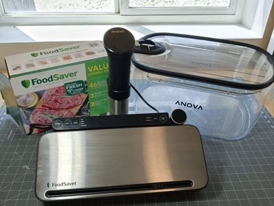 Anova Sous Vide Precision Cooker Combo Kit