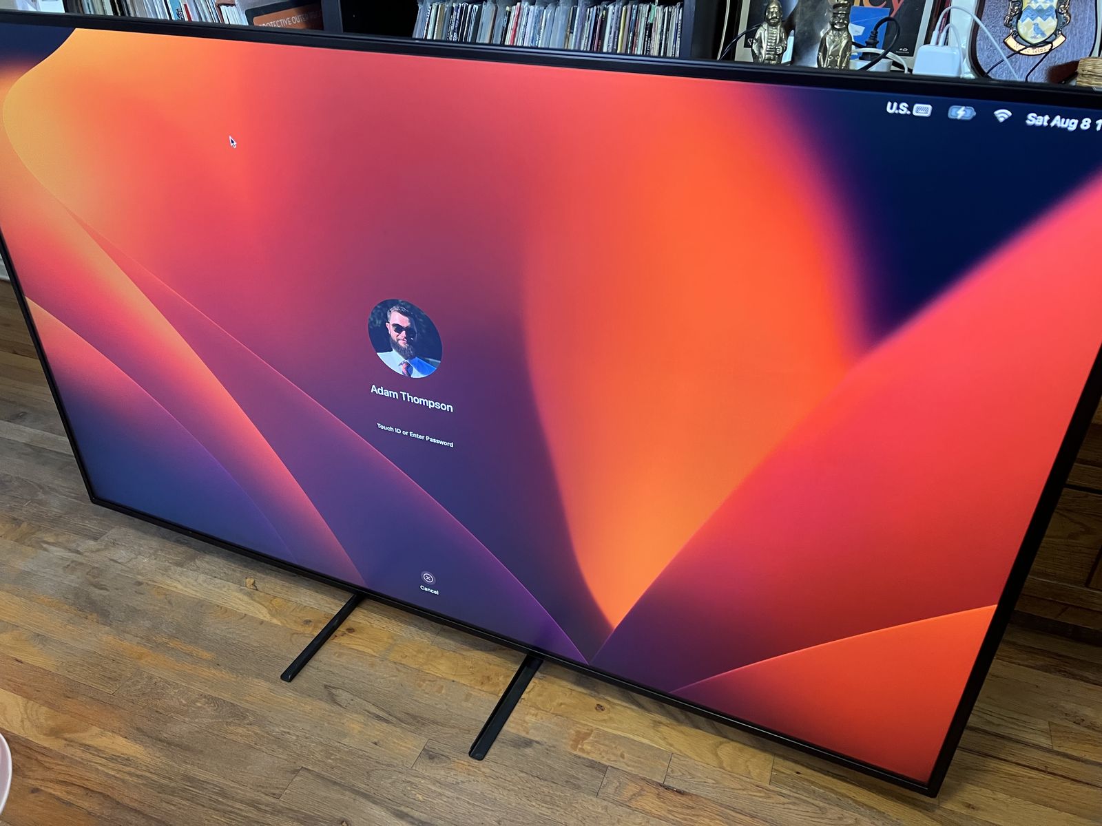LG 65" 4K UHD Commercial Display/Monitor 65UH5E-B