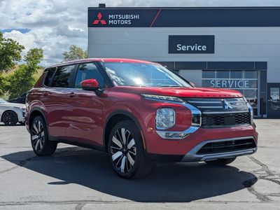 2026 Mitsubishi Outlander SE
