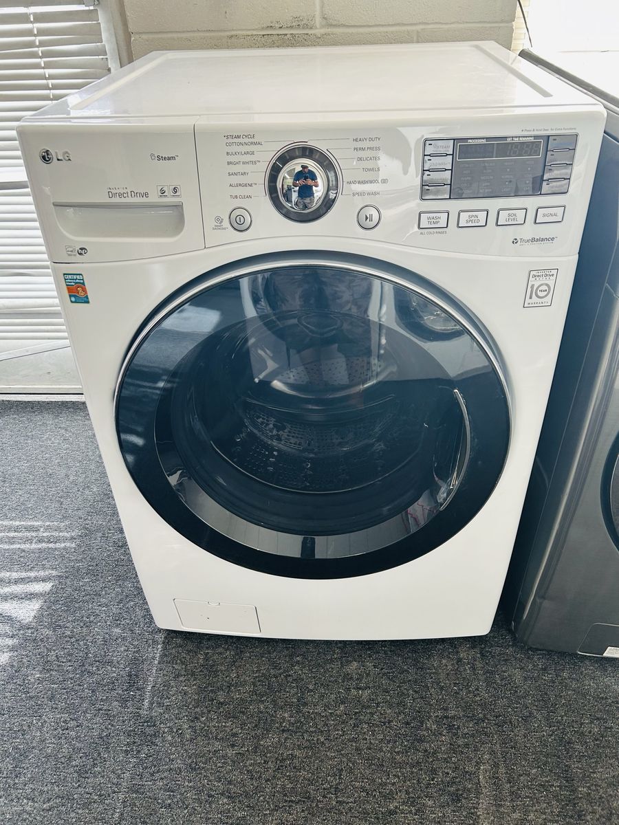 LG 4.5 cu ft capacity washing machine