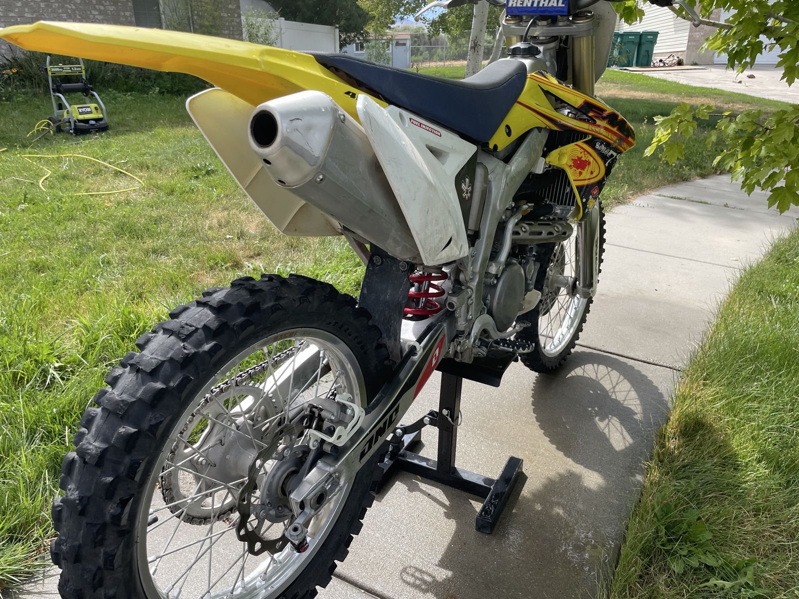 Main image 5