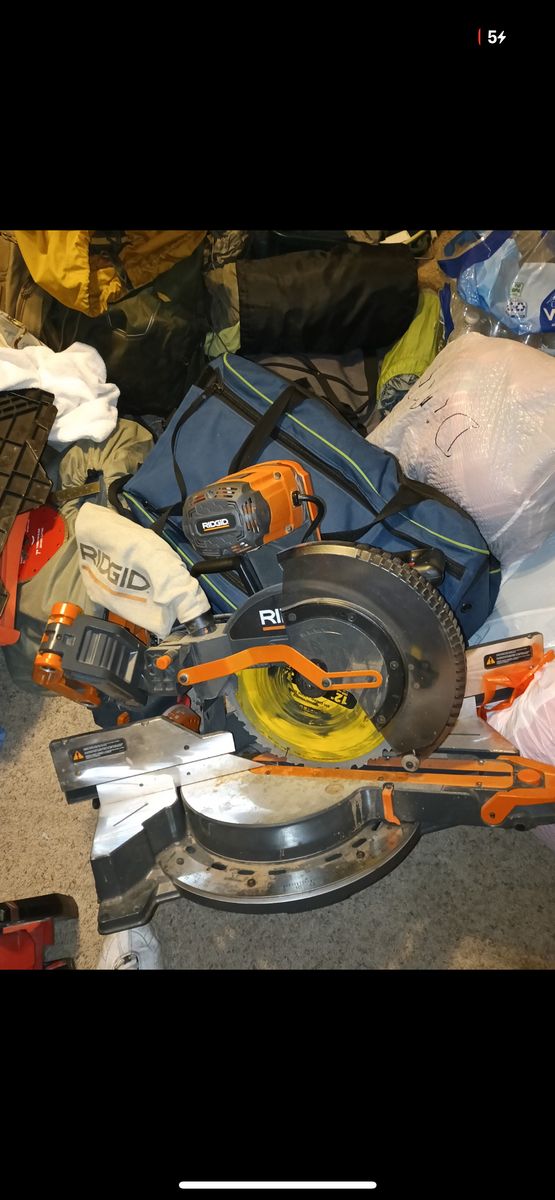 Rigid 12-in dual bevel sliding miter saw