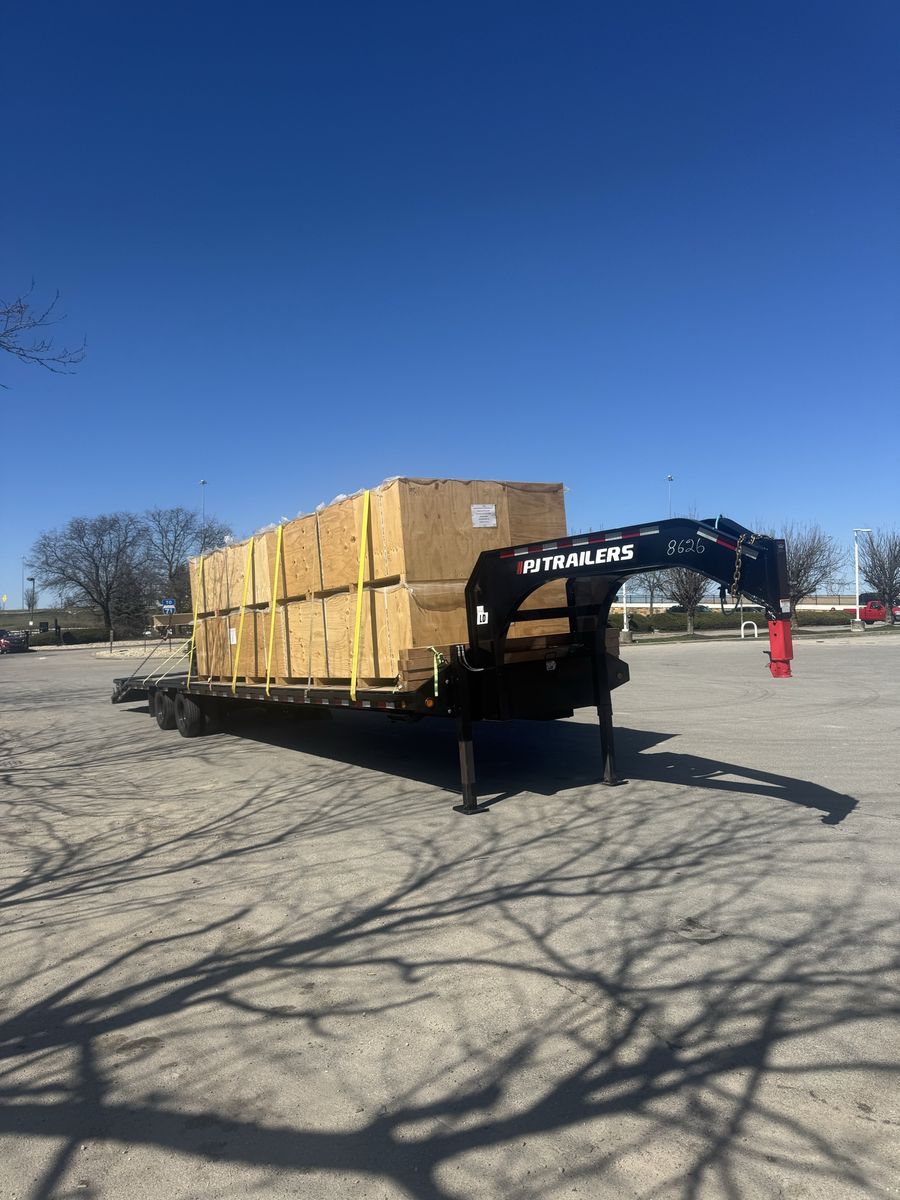2026 PJ TRAILER 40’ GOOSENECK FOR RENT