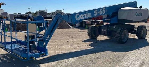 2016 Genie S65 Boom Lift