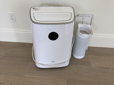 Portable air conditioner window AC unit