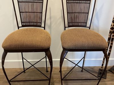 Beautiful Bar Stools set of 4