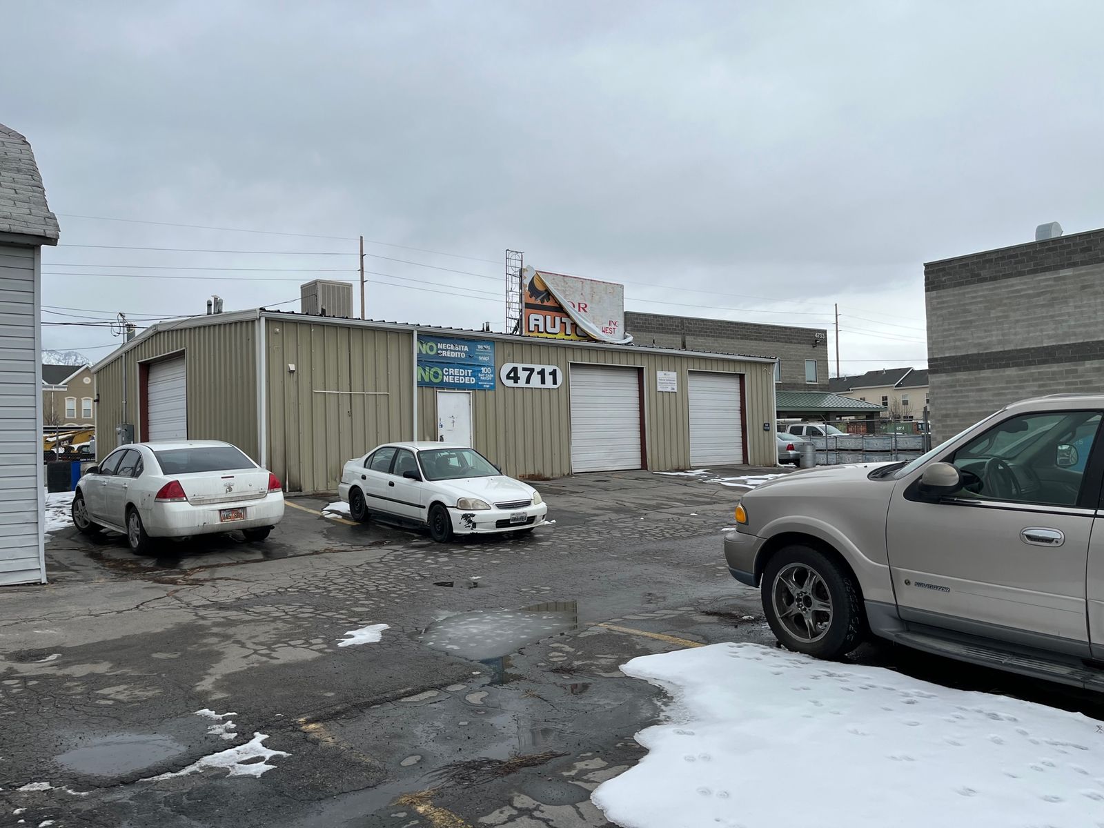 3 bay 2400 sf automotive shop for rent .26 acres
