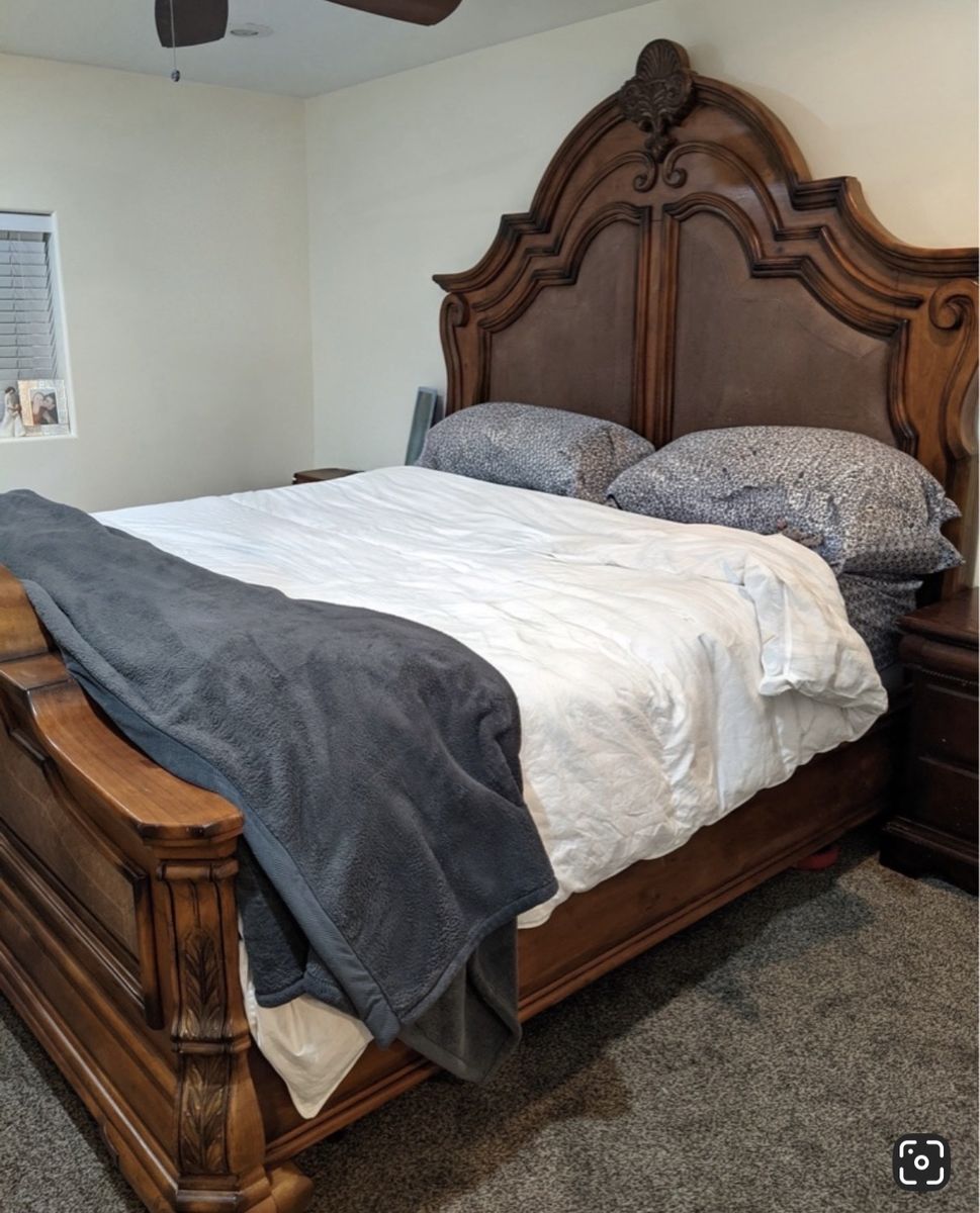 King headboard and foot board