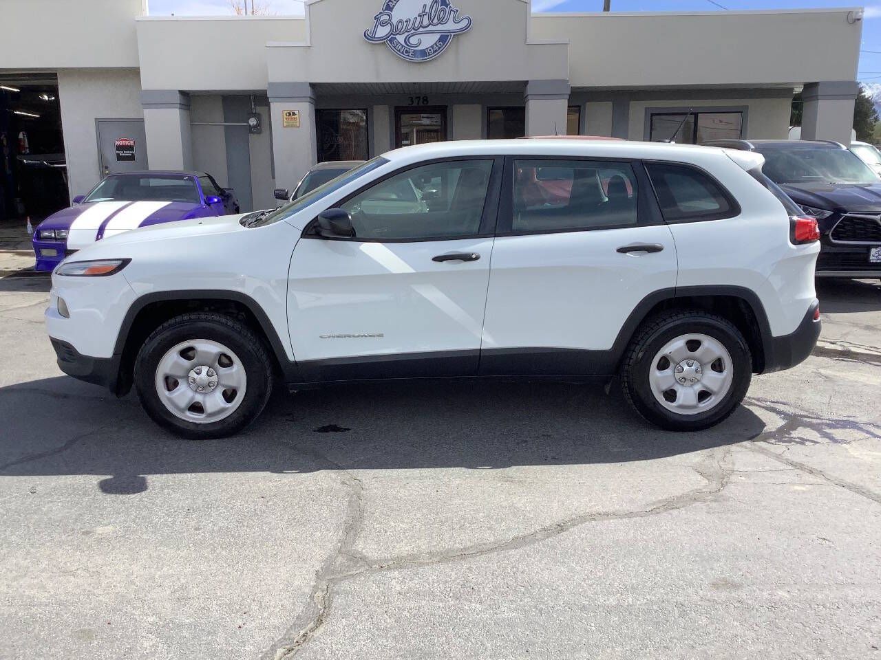 2017 Jeep Cherokee Sport
