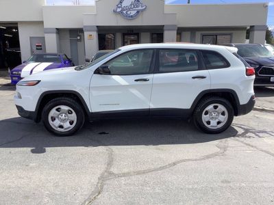 2017 Jeep Cherokee Sport