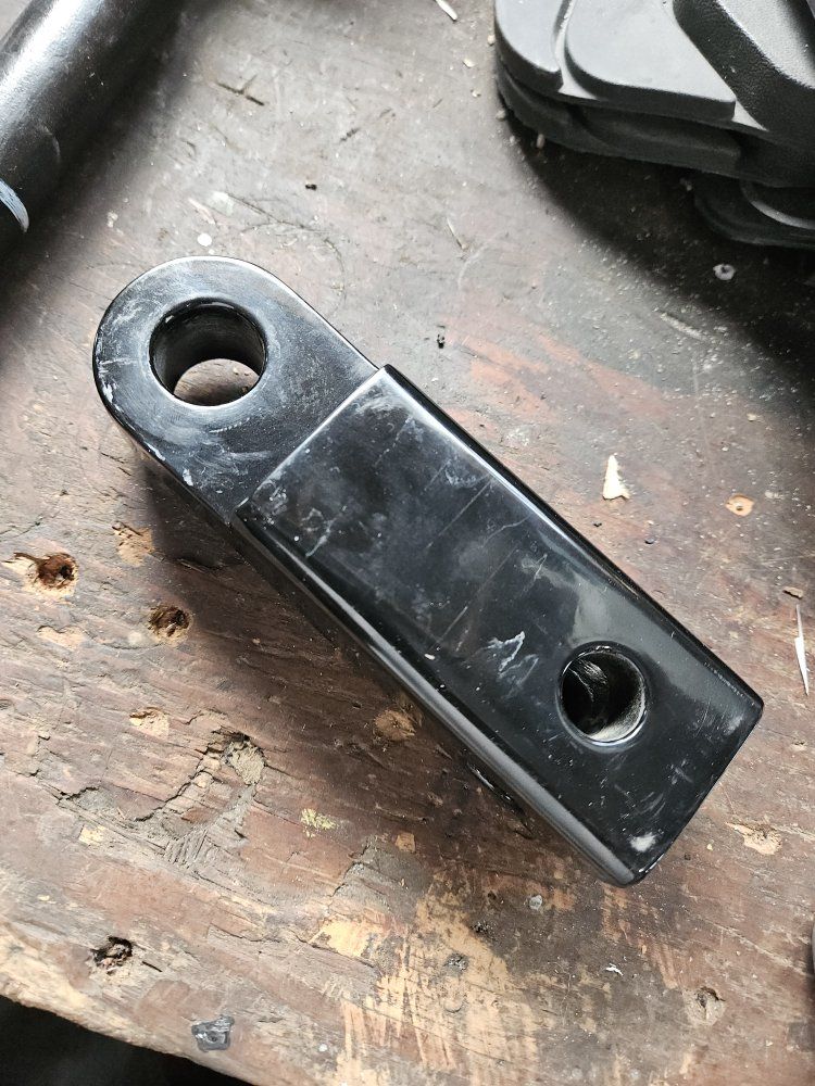 Ambull Shackle Hitch Insert