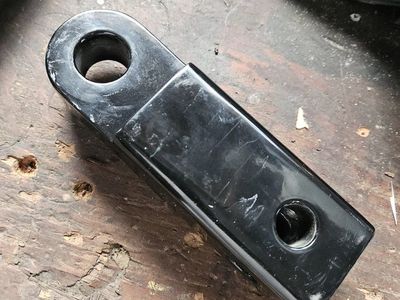 Ambull Shackle Hitch Insert