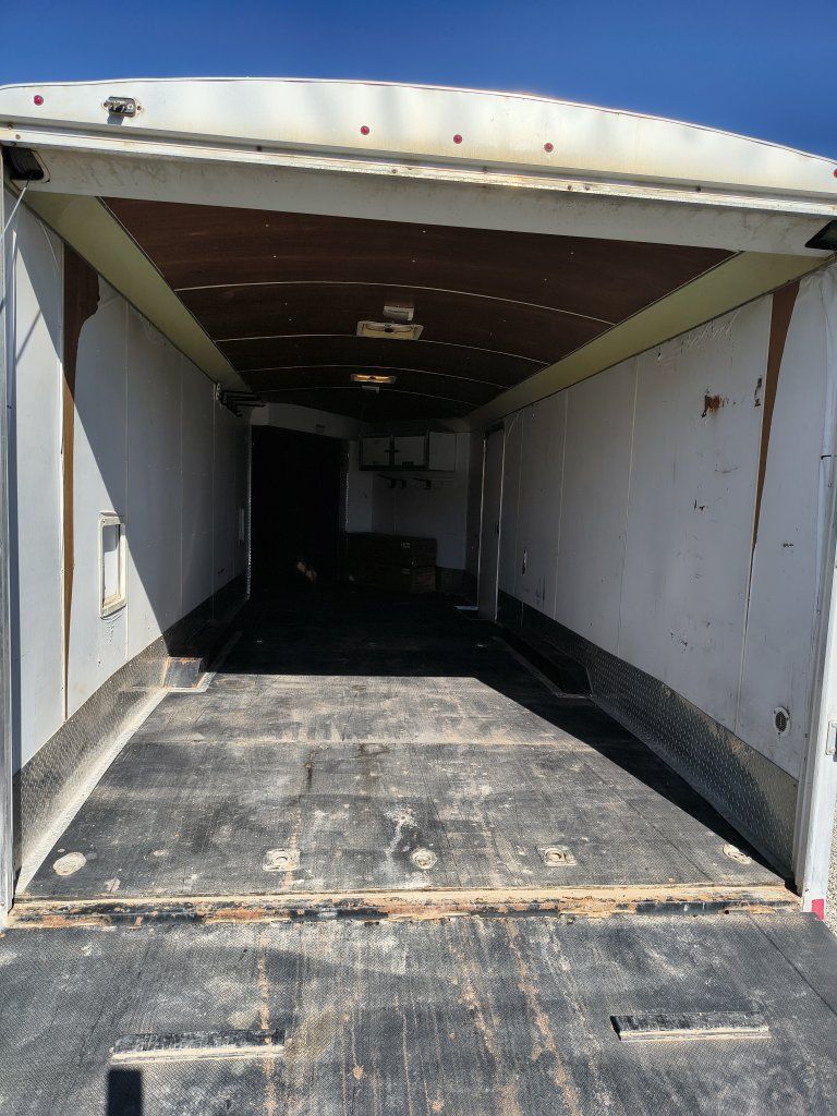Main image 3
