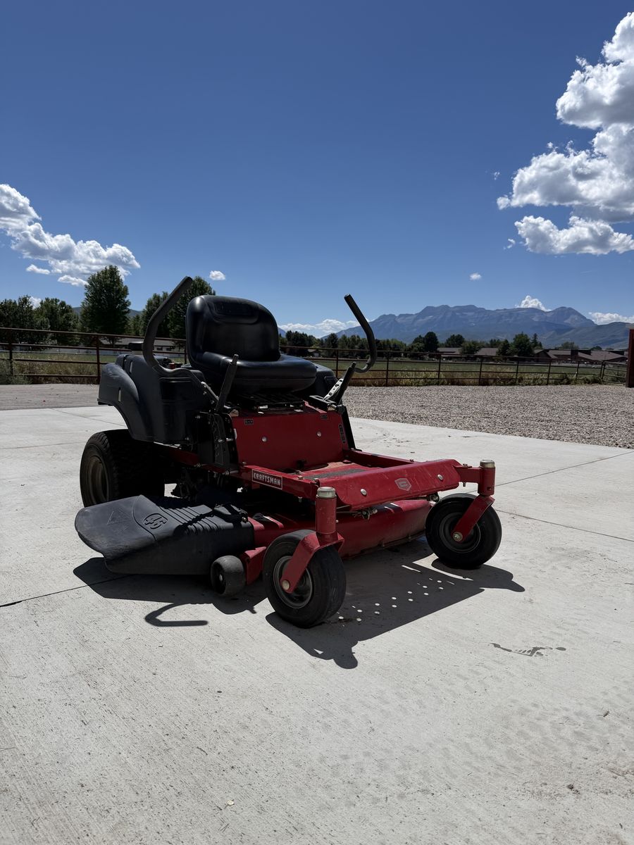 Craftsman Zero Turn Riding Lawn Mower 46”