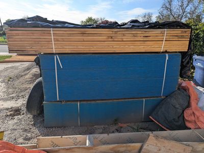 Contractor abandoned project. Lumber and OSB Bundle - Bulk Materials