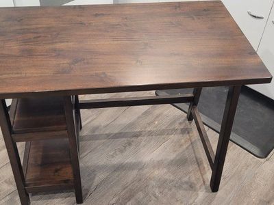 writing desk