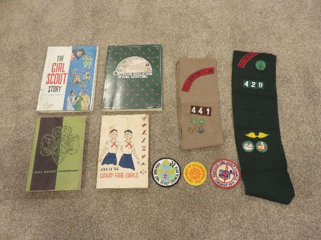 LOT OF LATE 1960'S - EARLY 1970'S GIRL SCOUT MEMORABILIA