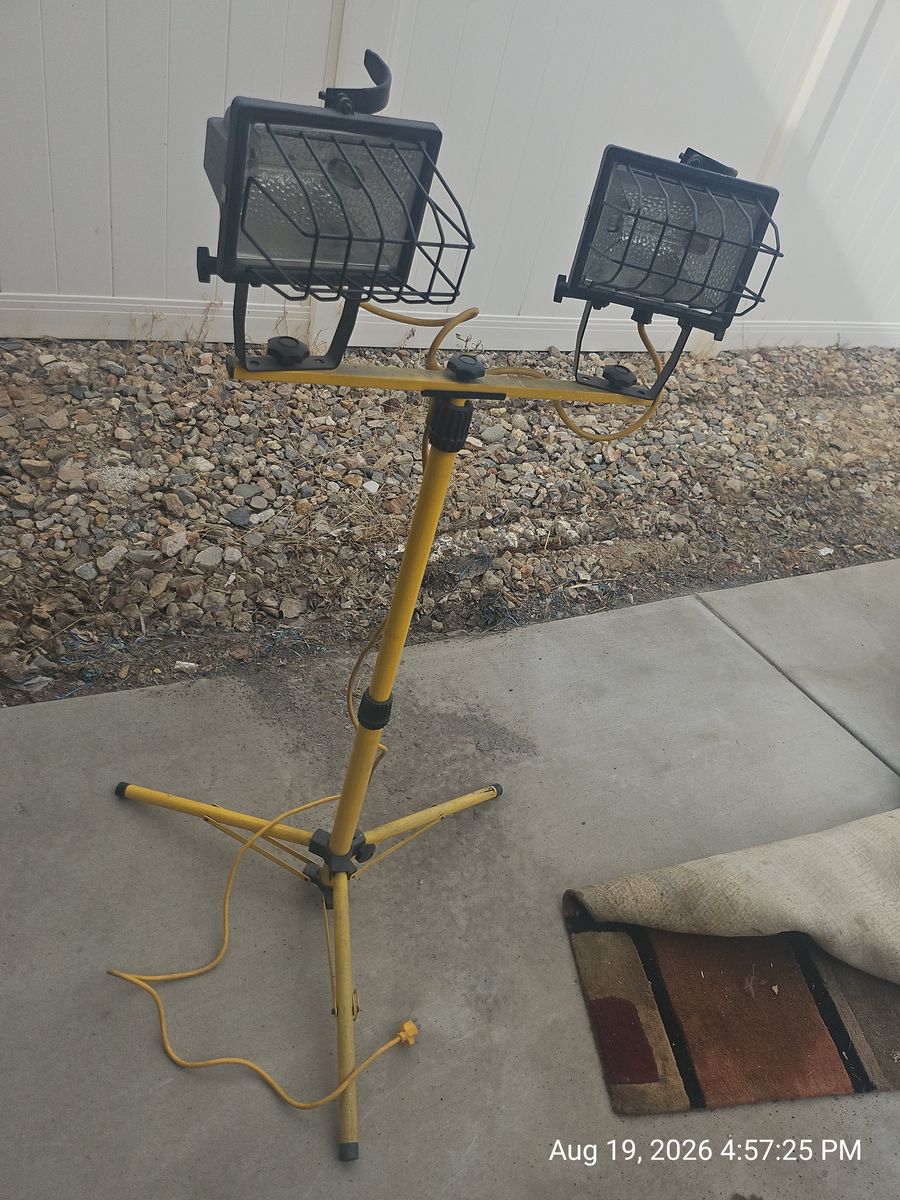 Dual Head Work Light with Adjustable Tripod Stand