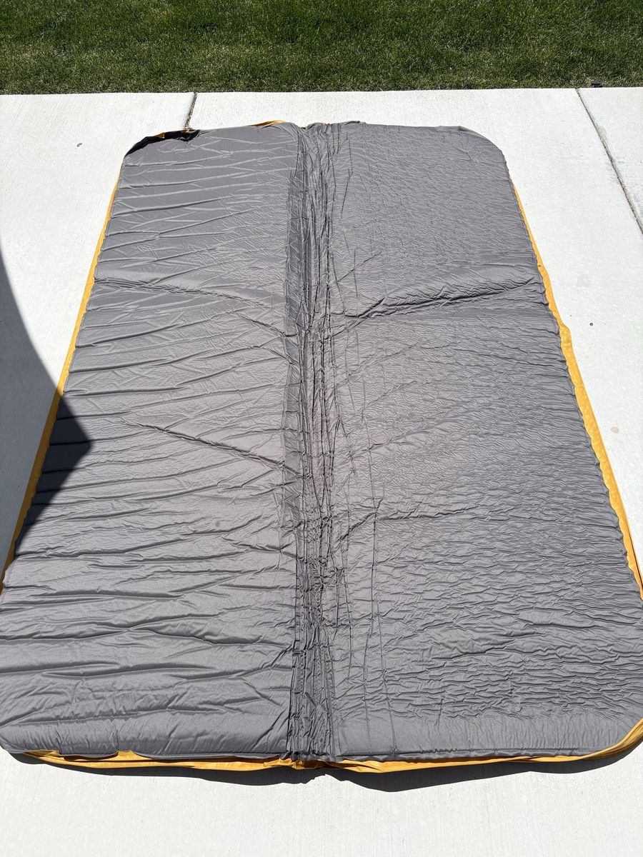 Double inflatable pad camping ALMOST NEW!!!