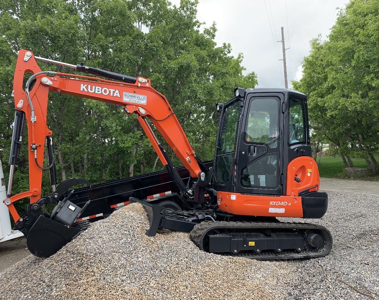 Kubota KX040-4 Mini Excavator Rental
