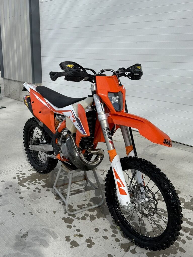 KTM 150 XC-W Only 47.7Hrs