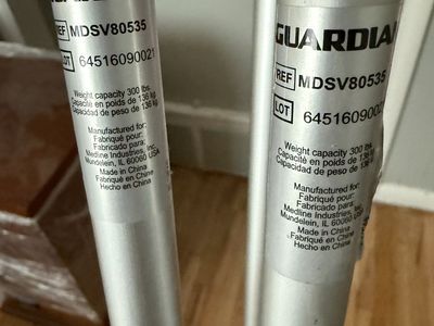 Guardian MDSV80535 Aluminum Crutches - Adjustable, 300 lbs Capacity