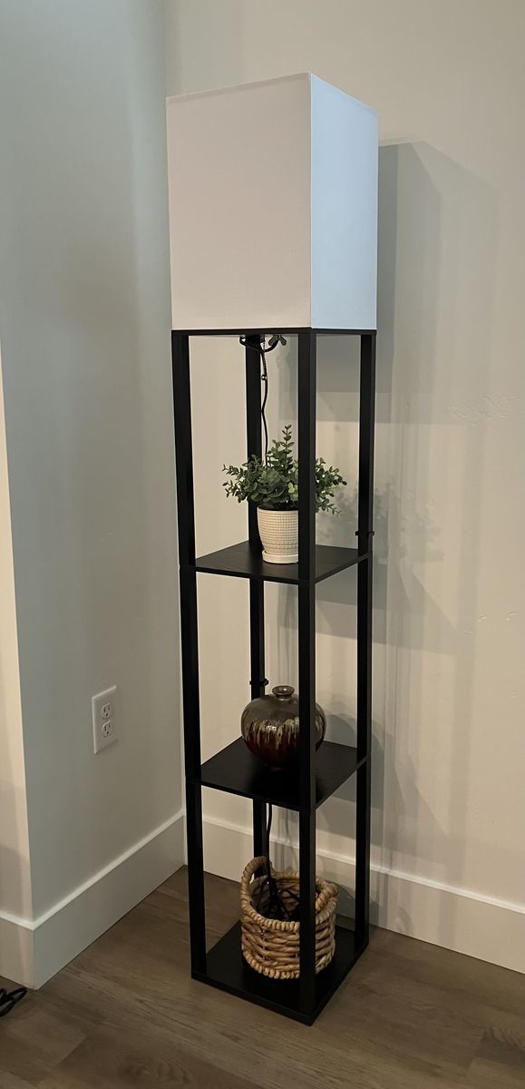 Main image 3