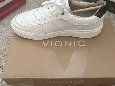 New Vionic Women's White Leather Lace-Up Sneakers - Orthotic Support, Size 7
