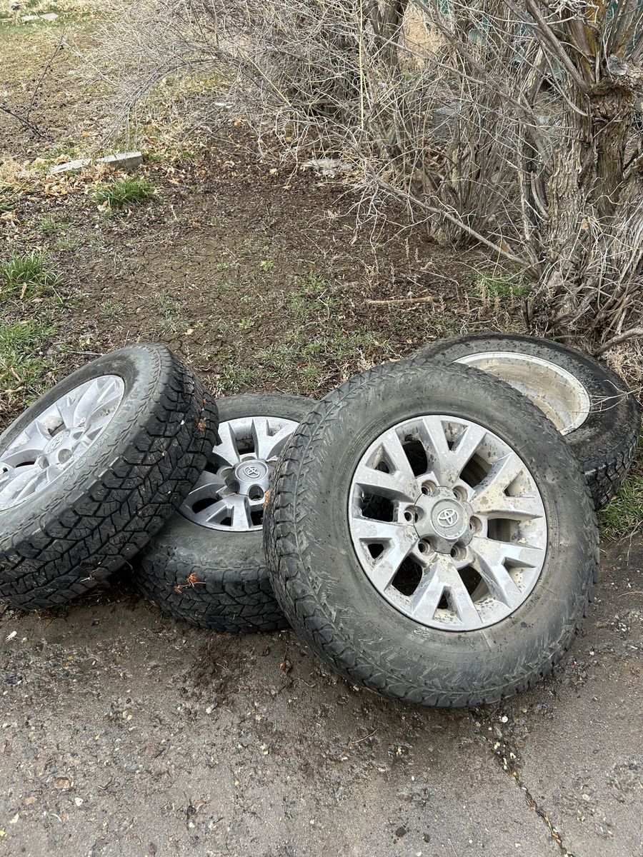 Toyota LT225/75R16 Rims and Tires with Lugs - Hardly Used