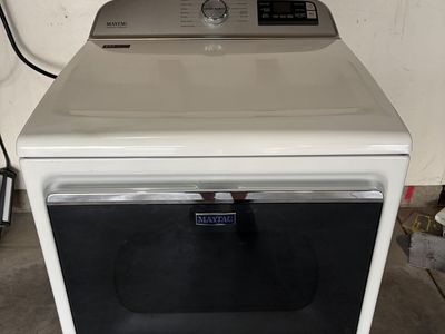 Maytag Electric Dryer - Large Capacity 7.4 Cu/ft