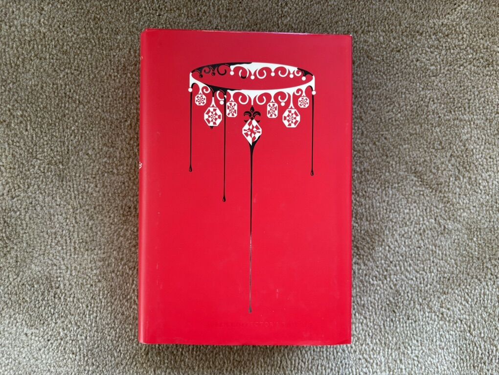 Red Queen Collector's Edition, by Victoria Aveyard (hardcover)