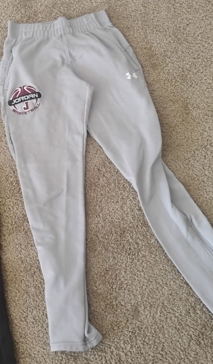 Under Armour Jordan Basketball Team Gray Athletic Pants Youth Size M with Zipper Cuffs