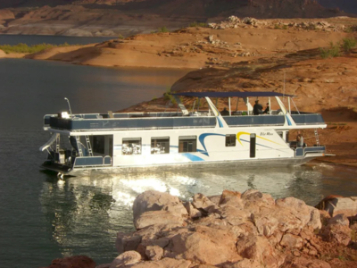 Antelope Point Marina Houseboat *Blue Moon Trip #12* (August 15-21)