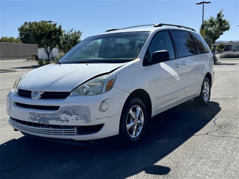 2005 TOYOTA SIENNA