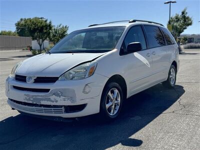 2005 TOYOTA SIENNA